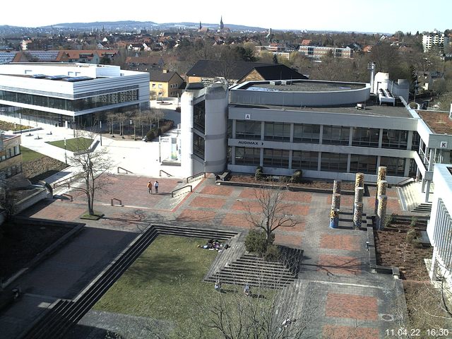Foto der Webcam: Verwaltungsgeb&auml;ude, Innenhof mit Audimax, H&ouml;rsaal-Geb&auml;ude 1