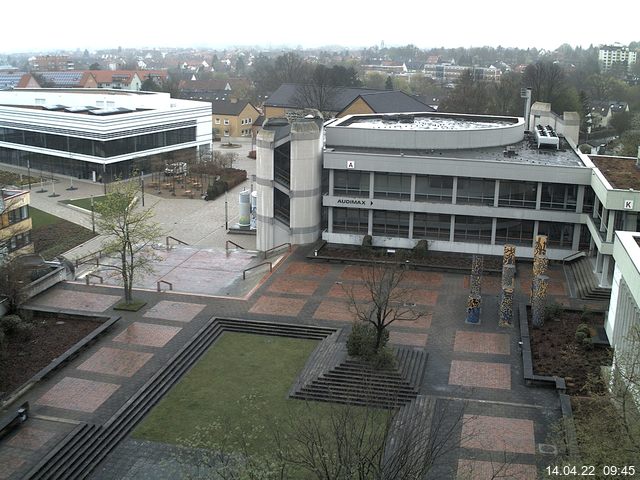 Foto der Webcam: Verwaltungsgeb&auml;ude, Innenhof mit Audimax, H&ouml;rsaal-Geb&auml;ude 1
