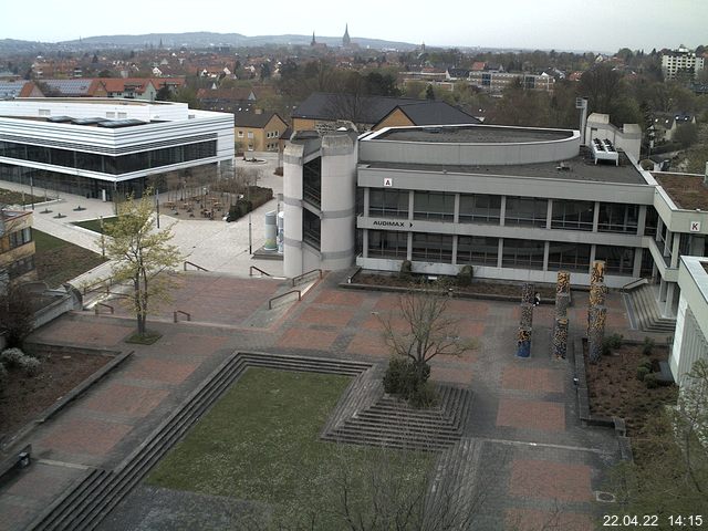 Foto der Webcam: Verwaltungsgebäude, Innenhof mit Audimax, Hörsaal-Gebäude 1