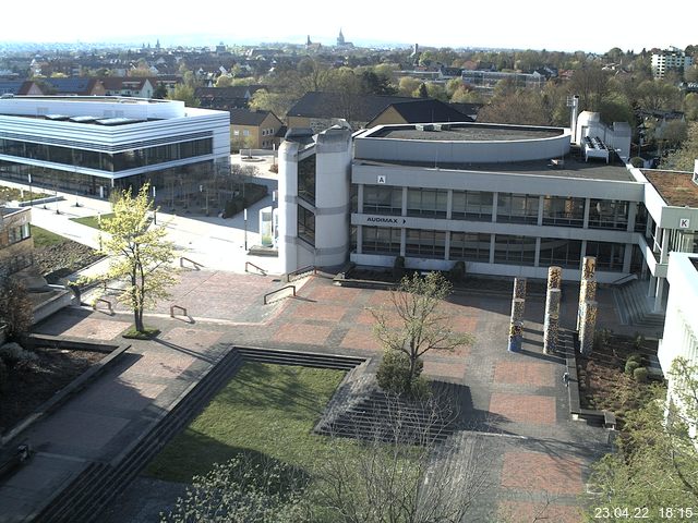 Foto der Webcam: Verwaltungsgeb&auml;ude, Innenhof mit Audimax, H&ouml;rsaal-Geb&auml;ude 1
