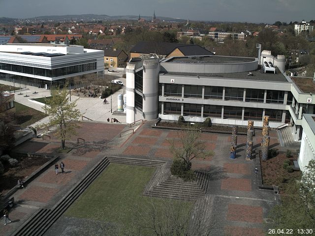 Foto der Webcam: Verwaltungsgebäude, Innenhof mit Audimax, Hörsaal-Gebäude 1