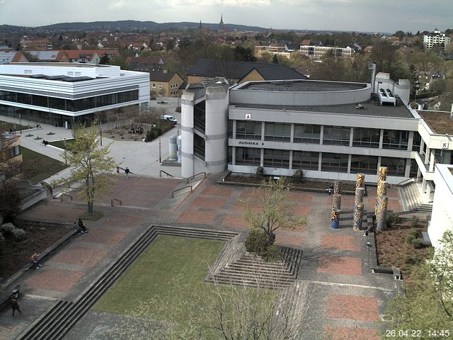 Foto der Webcam: Verwaltungsgebäude, Innenhof mit Audimax, Hörsaal-Gebäude 1