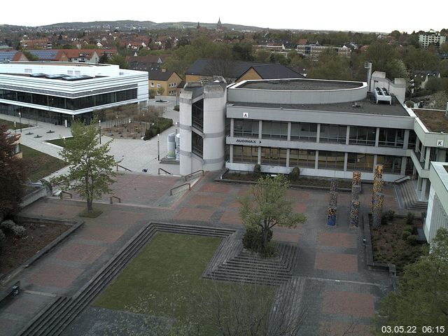 Foto der Webcam: Verwaltungsgebäude, Innenhof mit Audimax, Hörsaal-Gebäude 1