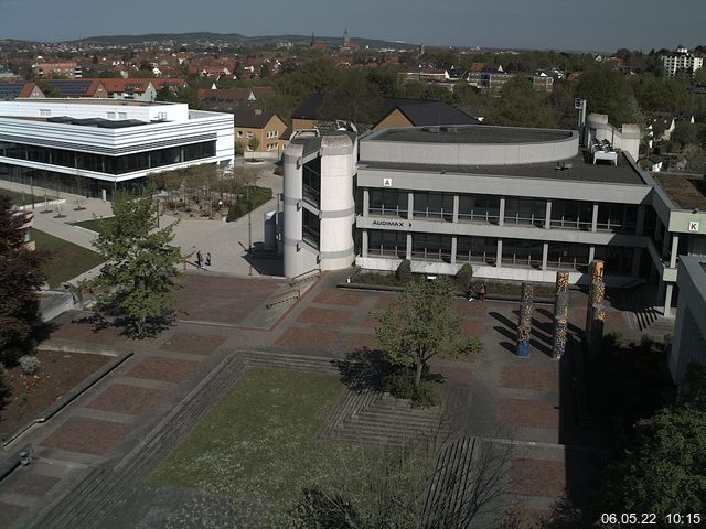 Foto der Webcam: Verwaltungsgebäude, Innenhof mit Audimax, Hörsaal-Gebäude 1