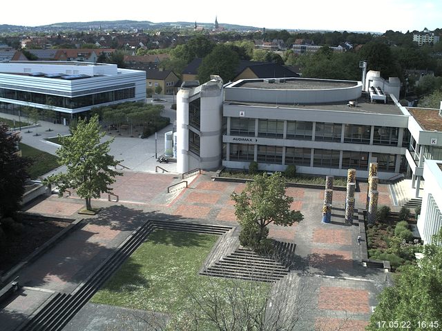 Foto der Webcam: Verwaltungsgeb&auml;ude, Innenhof mit Audimax, H&ouml;rsaal-Geb&auml;ude 1