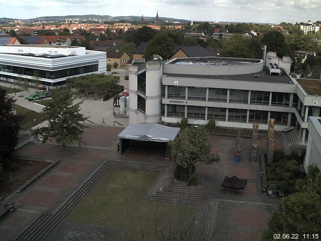 Foto der Webcam: Verwaltungsgeb&auml;ude, Innenhof mit Audimax, H&ouml;rsaal-Geb&auml;ude 1
