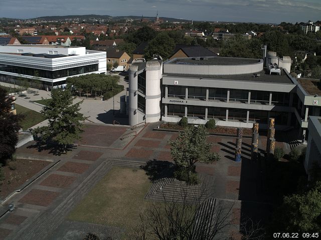Foto der Webcam: Verwaltungsgeb&auml;ude, Innenhof mit Audimax, H&ouml;rsaal-Geb&auml;ude 1