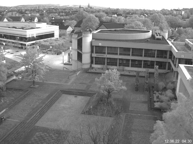 Foto der Webcam: Verwaltungsgeb&auml;ude, Innenhof mit Audimax, H&ouml;rsaal-Geb&auml;ude 1