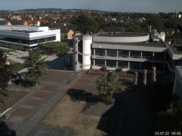 Foto der Webcam: Verwaltungsgeb&auml;ude, Innenhof mit Audimax, H&ouml;rsaal-Geb&auml;ude 1