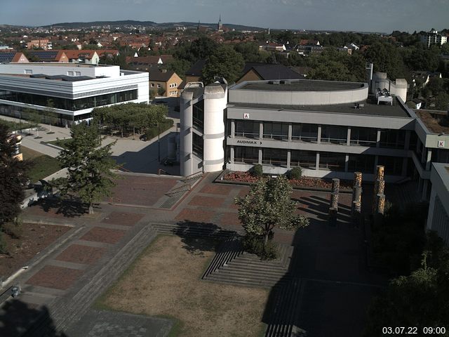 Foto der Webcam: Verwaltungsgeb&auml;ude, Innenhof mit Audimax, H&ouml;rsaal-Geb&auml;ude 1
