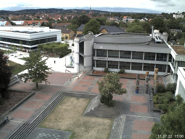 Foto der Webcam: Verwaltungsgeb&auml;ude, Innenhof mit Audimax, H&ouml;rsaal-Geb&auml;ude 1