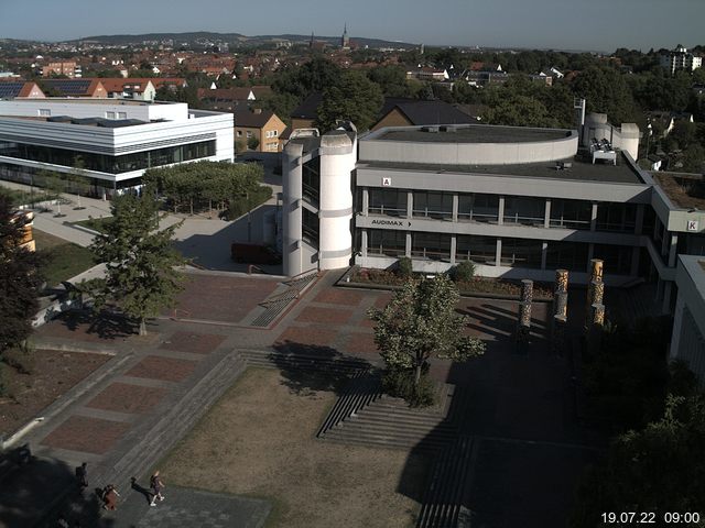 Foto der Webcam: Verwaltungsgeb&auml;ude, Innenhof mit Audimax, H&ouml;rsaal-Geb&auml;ude 1