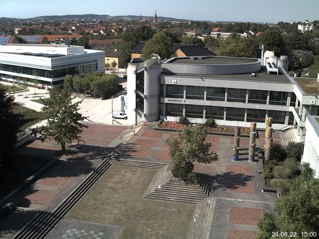 Foto der Webcam: Verwaltungsgeb&auml;ude, Innenhof mit Audimax, H&ouml;rsaal-Geb&auml;ude 1