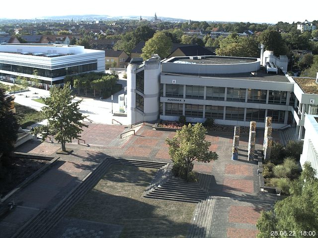 Foto der Webcam: Verwaltungsgeb&auml;ude, Innenhof mit Audimax, H&ouml;rsaal-Geb&auml;ude 1