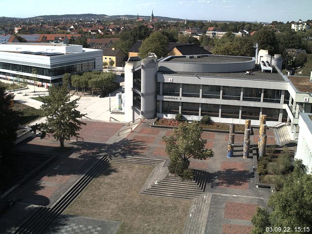 Foto der Webcam: Verwaltungsgeb&auml;ude, Innenhof mit Audimax, H&ouml;rsaal-Geb&auml;ude 1