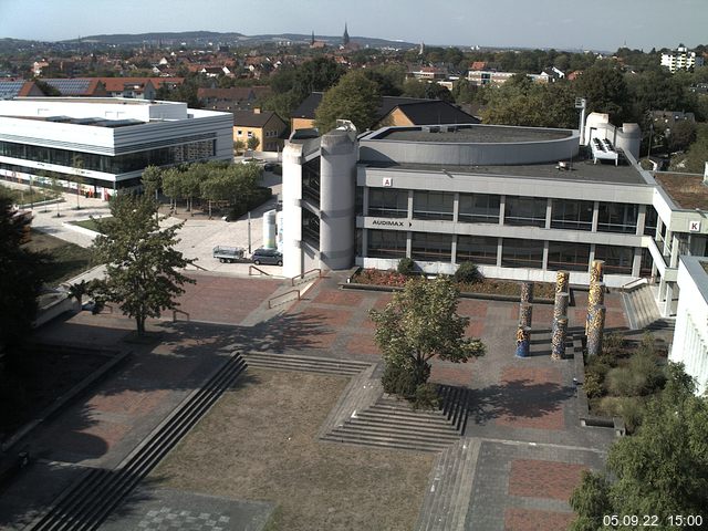 Foto der Webcam: Verwaltungsgeb&auml;ude, Innenhof mit Audimax, H&ouml;rsaal-Geb&auml;ude 1