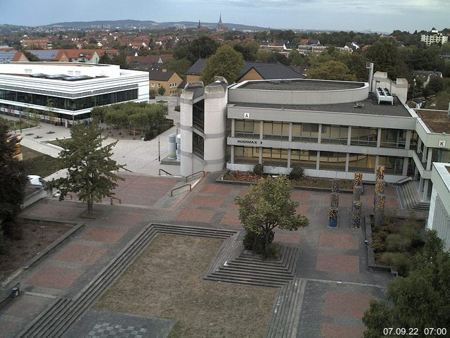 Foto der Webcam: Verwaltungsgeb&auml;ude, Innenhof mit Audimax, H&ouml;rsaal-Geb&auml;ude 1