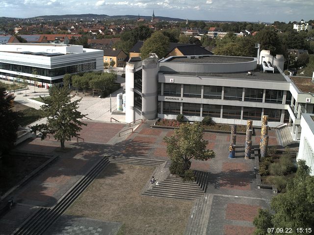 Foto der Webcam: Verwaltungsgeb&auml;ude, Innenhof mit Audimax, H&ouml;rsaal-Geb&auml;ude 1