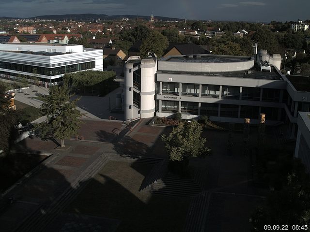 Foto der Webcam: Verwaltungsgeb&auml;ude, Innenhof mit Audimax, H&ouml;rsaal-Geb&auml;ude 1