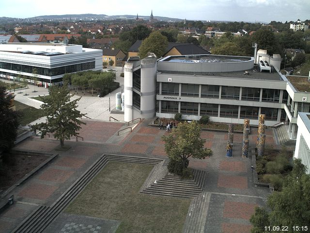 Foto der Webcam: Verwaltungsgeb&auml;ude, Innenhof mit Audimax, H&ouml;rsaal-Geb&auml;ude 1