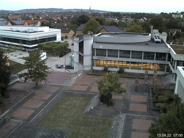 Foto der Webcam: Verwaltungsgeb&auml;ude, Innenhof mit Audimax, H&ouml;rsaal-Geb&auml;ude 1