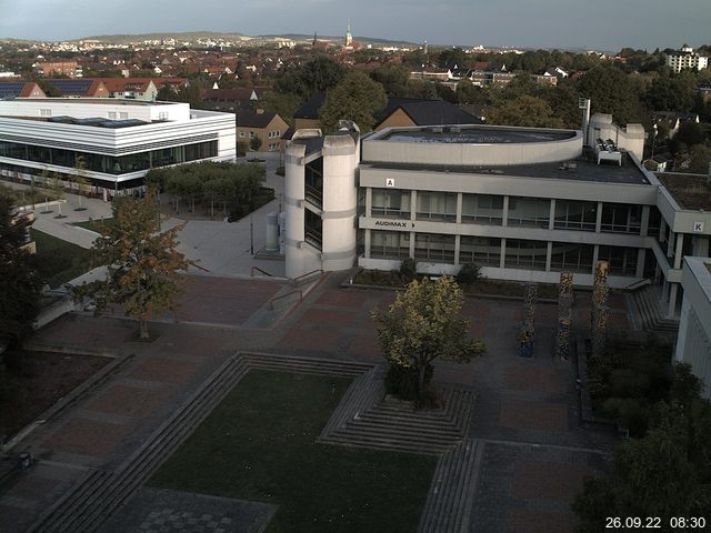 Foto der Webcam: Verwaltungsgeb&auml;ude, Innenhof mit Audimax, H&ouml;rsaal-Geb&auml;ude 1