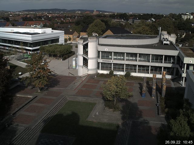 Foto der Webcam: Verwaltungsgeb&auml;ude, Innenhof mit Audimax, H&ouml;rsaal-Geb&auml;ude 1
