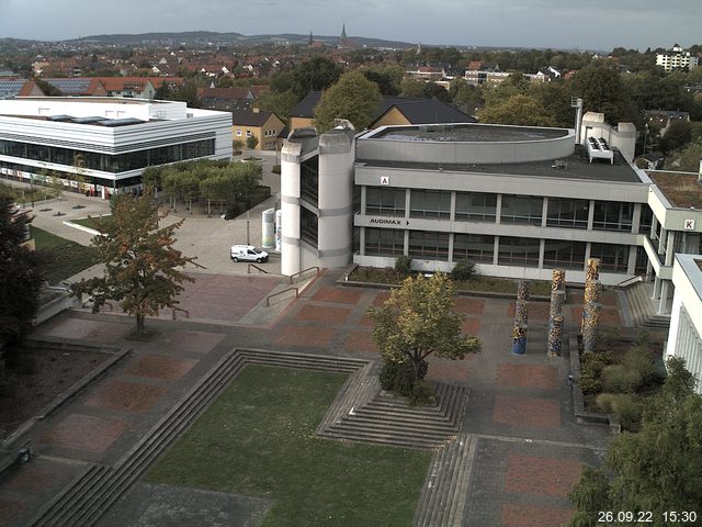 Foto der Webcam: Verwaltungsgeb&auml;ude, Innenhof mit Audimax, H&ouml;rsaal-Geb&auml;ude 1