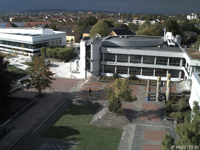 Foto der Webcam: Verwaltungsgeb&auml;ude, Innenhof mit Audimax, H&ouml;rsaal-Geb&auml;ude 1