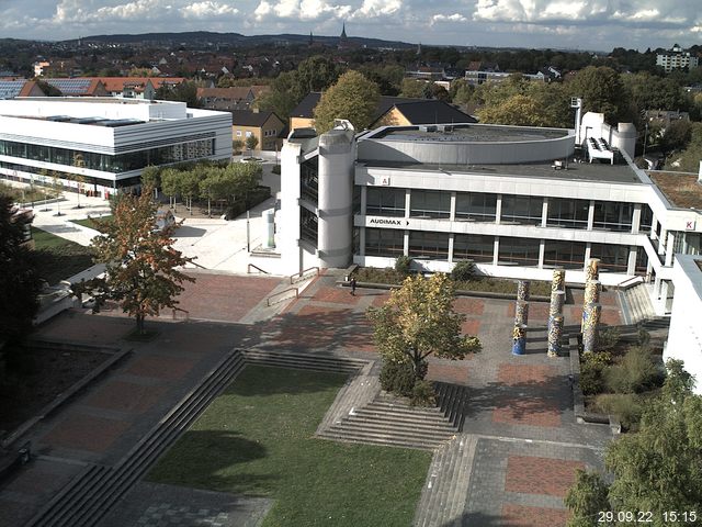 Foto der Webcam: Verwaltungsgeb&auml;ude, Innenhof mit Audimax, H&ouml;rsaal-Geb&auml;ude 1