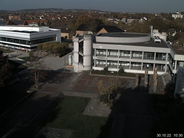 Foto der Webcam: Verwaltungsgeb&auml;ude, Innenhof mit Audimax, H&ouml;rsaal-Geb&auml;ude 1