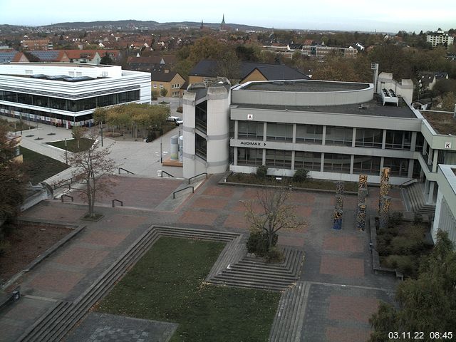Foto der Webcam: Verwaltungsgeb&auml;ude, Innenhof mit Audimax, H&ouml;rsaal-Geb&auml;ude 1