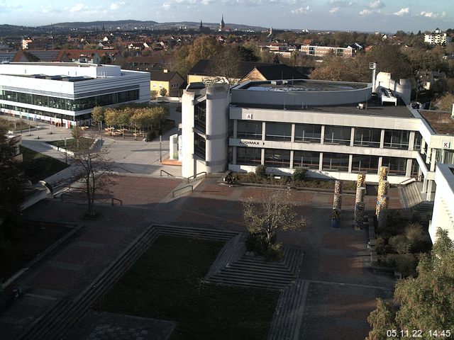 Foto der Webcam: Verwaltungsgeb&auml;ude, Innenhof mit Audimax, H&ouml;rsaal-Geb&auml;ude 1