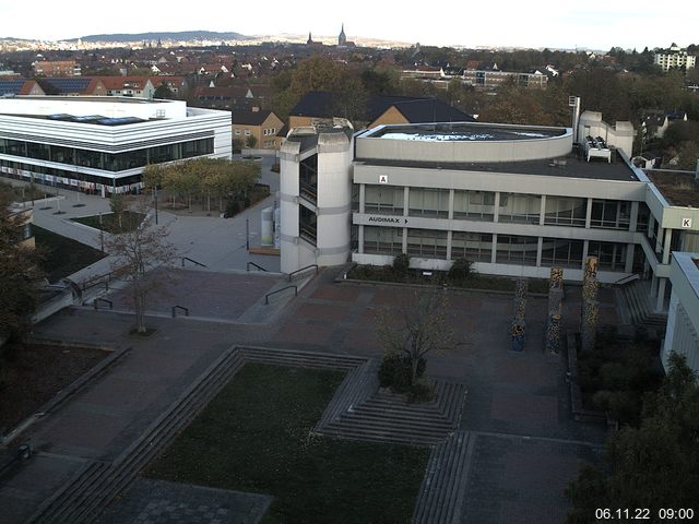 Foto der Webcam: Verwaltungsgeb&auml;ude, Innenhof mit Audimax, H&ouml;rsaal-Geb&auml;ude 1