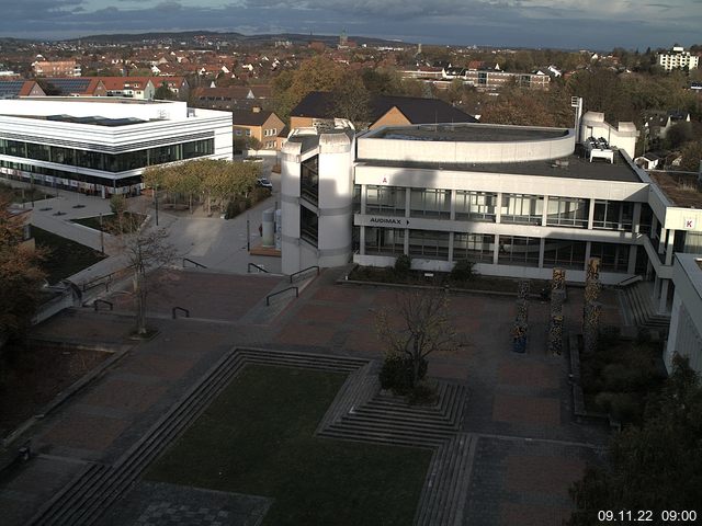 Foto der Webcam: Verwaltungsgeb&auml;ude, Innenhof mit Audimax, H&ouml;rsaal-Geb&auml;ude 1