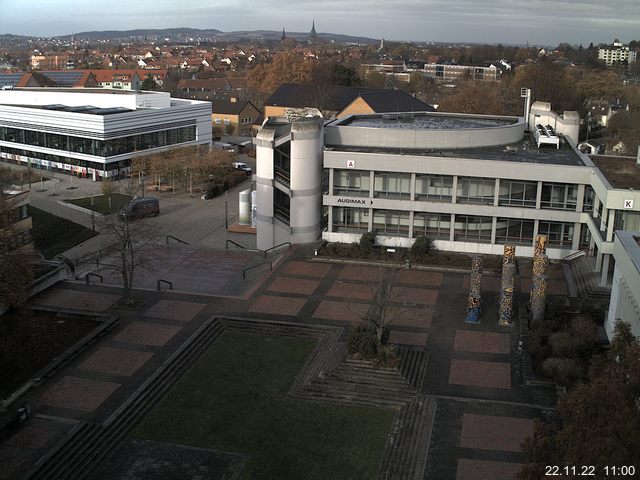 Foto der Webcam: Verwaltungsgeb&auml;ude, Innenhof mit Audimax, H&ouml;rsaal-Geb&auml;ude 1