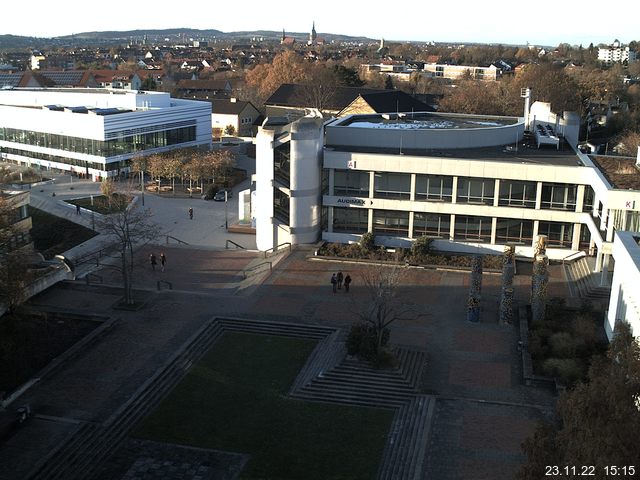 Foto der Webcam: Verwaltungsgeb&auml;ude, Innenhof mit Audimax, H&ouml;rsaal-Geb&auml;ude 1