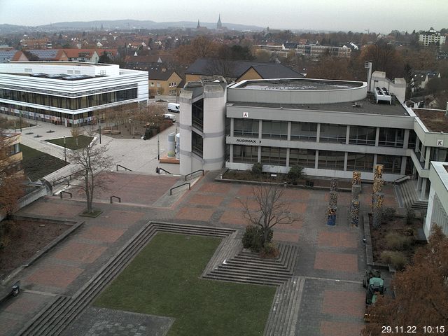 Foto der Webcam: Verwaltungsgebäude, Innenhof mit Audimax, Hörsaal-Gebäude 1