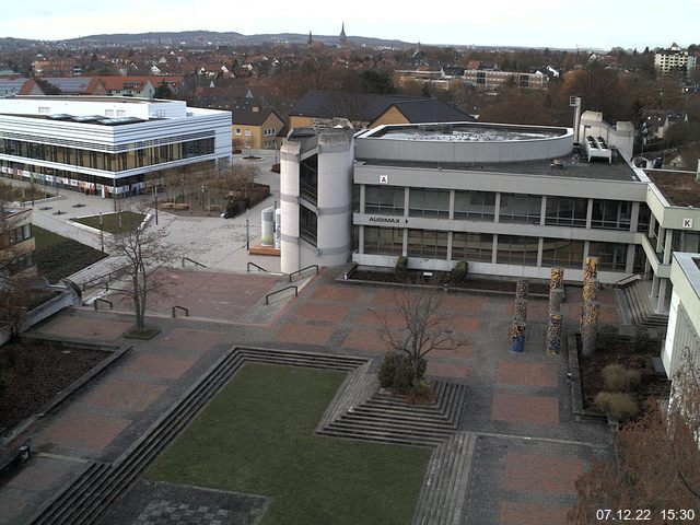 Foto der Webcam: Verwaltungsgeb&auml;ude, Innenhof mit Audimax, H&ouml;rsaal-Geb&auml;ude 1
