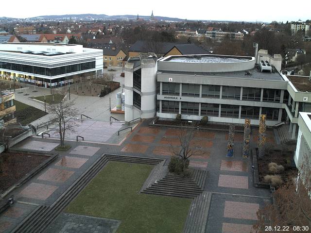 Foto der Webcam: Verwaltungsgeb&auml;ude, Innenhof mit Audimax, H&ouml;rsaal-Geb&auml;ude 1
