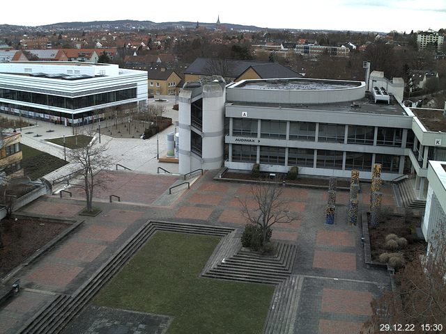 Foto der Webcam: Verwaltungsgeb&auml;ude, Innenhof mit Audimax, H&ouml;rsaal-Geb&auml;ude 1