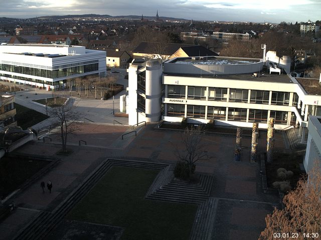 Foto der Webcam: Verwaltungsgeb&auml;ude, Innenhof mit Audimax, H&ouml;rsaal-Geb&auml;ude 1