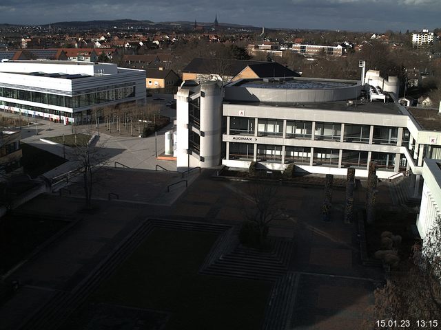 Foto der Webcam: Verwaltungsgeb&auml;ude, Innenhof mit Audimax, H&ouml;rsaal-Geb&auml;ude 1