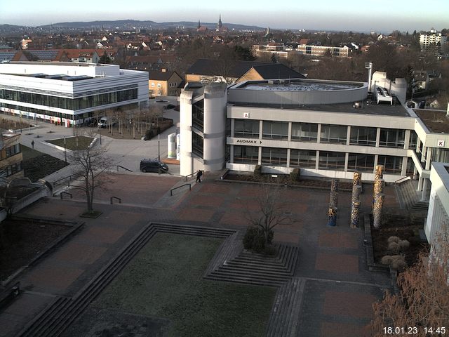Foto der Webcam: Verwaltungsgeb&auml;ude, Innenhof mit Audimax, H&ouml;rsaal-Geb&auml;ude 1