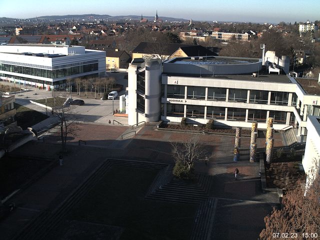 Foto der Webcam: Verwaltungsgeb&auml;ude, Innenhof mit Audimax, H&ouml;rsaal-Geb&auml;ude 1