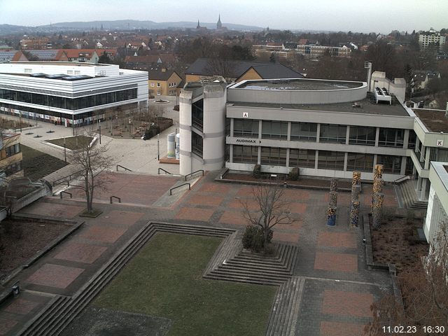 Foto der Webcam: Verwaltungsgeb&auml;ude, Innenhof mit Audimax, H&ouml;rsaal-Geb&auml;ude 1
