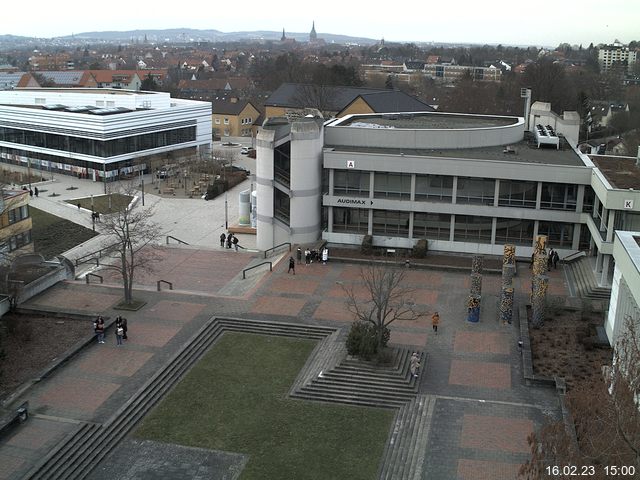 Foto der Webcam: Verwaltungsgeb&auml;ude, Innenhof mit Audimax, H&ouml;rsaal-Geb&auml;ude 1