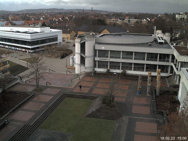 Foto der Webcam: Verwaltungsgeb&auml;ude, Innenhof mit Audimax, H&ouml;rsaal-Geb&auml;ude 1