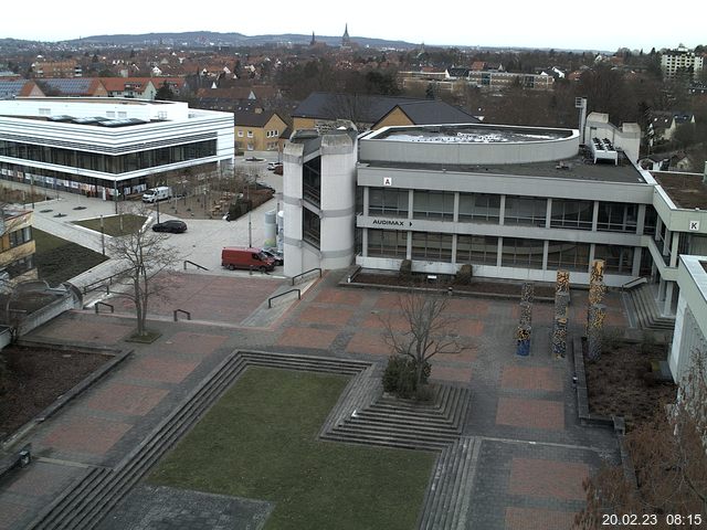 Foto der Webcam: Verwaltungsgebäude, Innenhof mit Audimax, Hörsaal-Gebäude 1