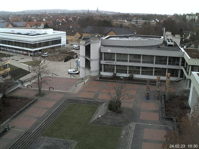 Foto der Webcam: Verwaltungsgeb&auml;ude, Innenhof mit Audimax, H&ouml;rsaal-Geb&auml;ude 1